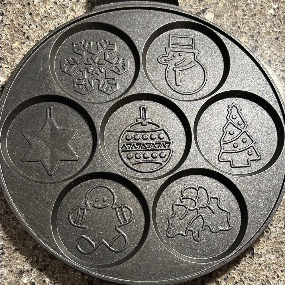 Pancakes frying pan Merry Christmas! Happy Holidays!